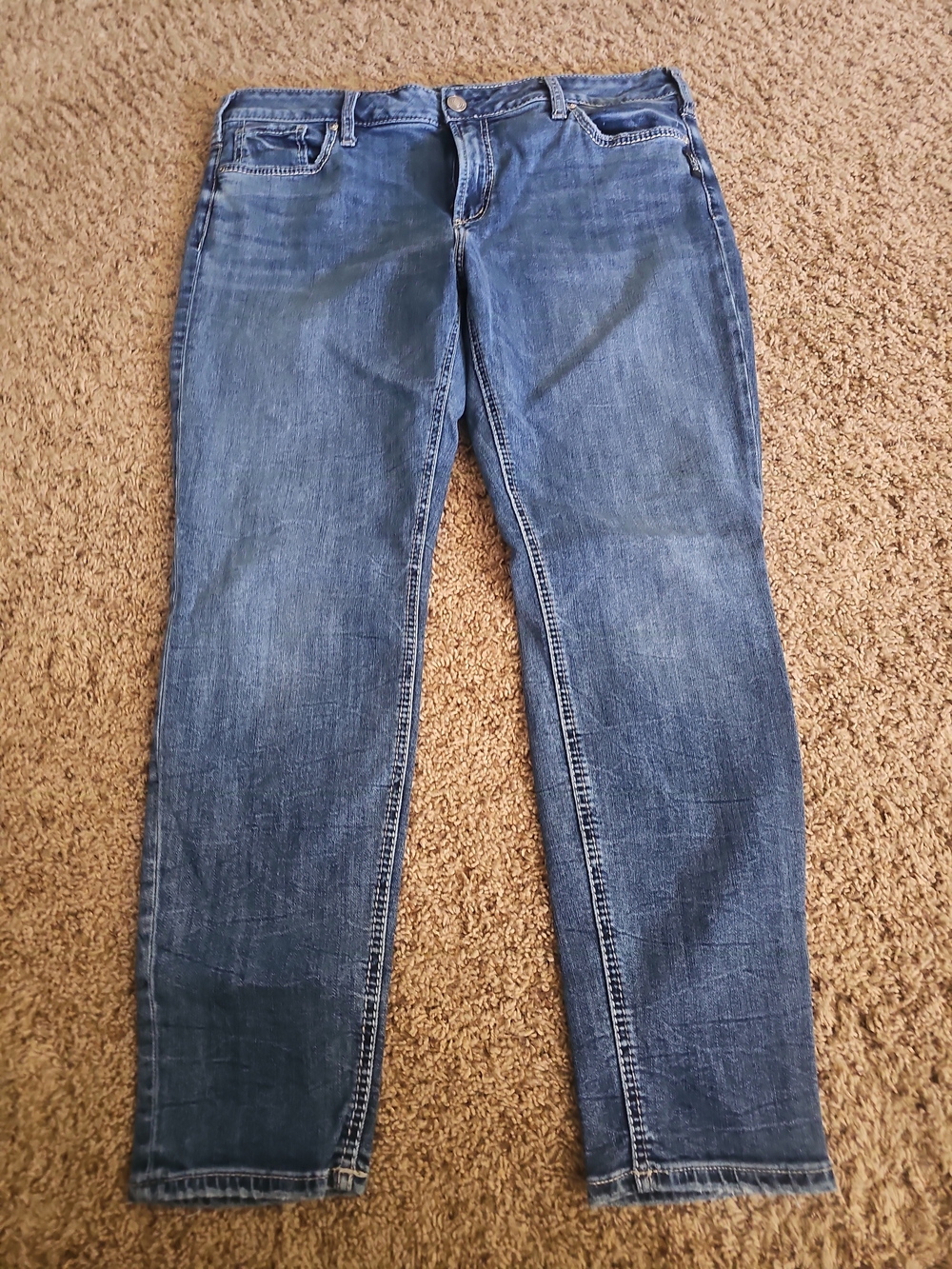 Silver AVERY SKINNY Jeans Women's BLUE PANTS 36 X 29 Stretchy